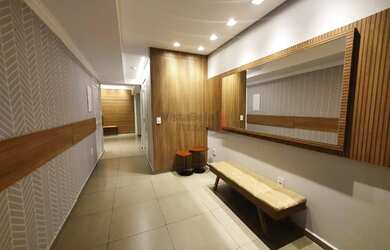 Imagem: O apartamento possui 2 Dormitórios, 2 Banheiros, 1 Vaga na