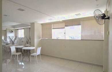 Imagem 9: Lourenzzo Village. Piscina, Varanda, 57m² de Áreae2 Banheiros