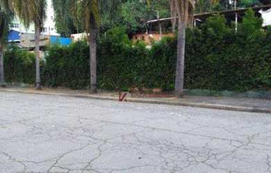 Imagem: O terreno possui 1.644m² de Área e está localizado em Vila