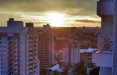 Imagem: O apartamento possui 3 Dormitórios, 2 Banheiros, 1 Vaga na