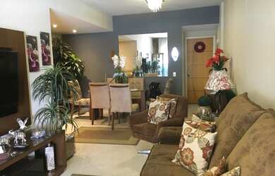 Imagem: O apartamento possui 4 Dormitórios, 2 Banheiros, 2 Vagas na