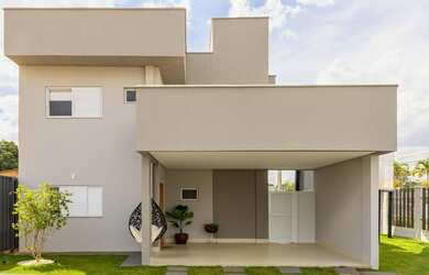 Imagem: A casa em condomínio possui 3 Dormitórios, 4 Banheiros, 2