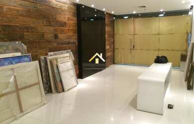 Imagem 5: Loja de 70M² em Charmoso Shopping na Avenida Atlântica