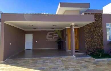 Imagem: A casa em condomínio possui 3 Dormitórios, 2 Banheiros, 2