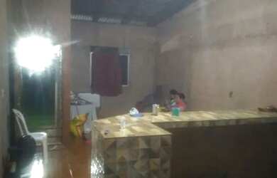 Imagem: A casa possui 2 Dormitórios, 1 Banheiro, 1m² de Área e está