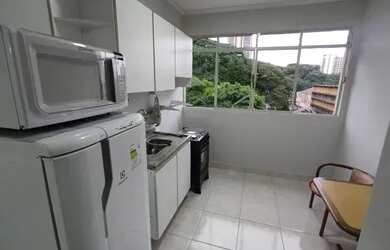 Imagem: A kitnet possui 1 Dormitório, 1 Banheiro, 1 Vaga na garagem