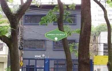 Imagem: O depósito possui 2 Vagas na garagem, 600m² de Área e está