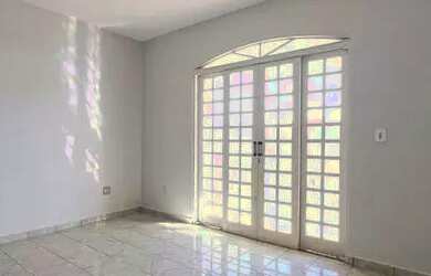 Imagem 4: Alugo. Varanda, 220m² de Área, 2 Vagas na garageme3 Dormitórios