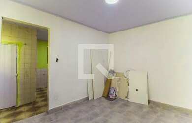 Imagem: A casa possui 1 Dormitório, 1 Banheiro, 70m² de Área e está