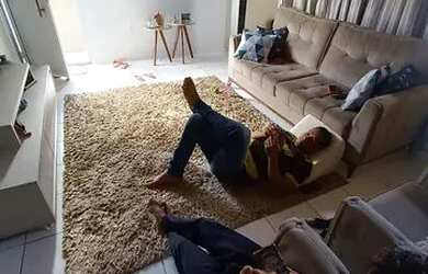 Imagem 3: Vendo três casas. 5 Banheirose5 Dormitórios