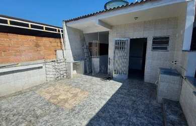 Imagem: A casa possui 1 Dormitório, 1 Banheiro e 50m² de Área e está