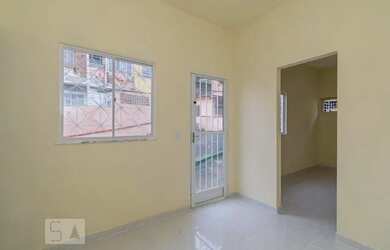 Imagem: A casa possui 1 Dormitório, 1 Banheiro, 50m² de Área e está