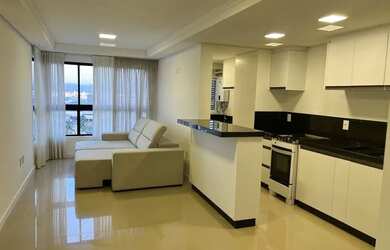 Imagem: O apartamento possui 2 Dormitórios, 2 Banheiros, 2 Vagas na