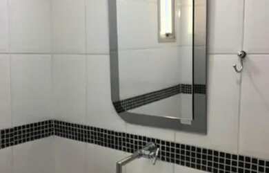 Imagem: O apartamento possui 1 Dormitório, 1 Banheiro, 1 Vaga na garagem