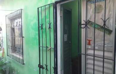 Imagem: A casa possui 2 Dormitórios, 1 Banheiro, 60m² de Área e