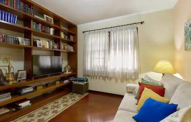 Imagem 10: MARAVILHOSA CASA À VENDA NO BAIRRO SANTA FELICIDADE COM TERRENO DE 2.827,00...