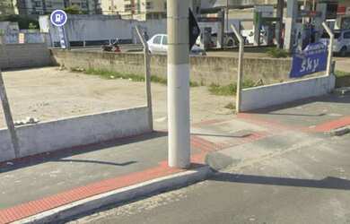 Imagem: O terreno possui 560m² de Área e está localizado em Praia