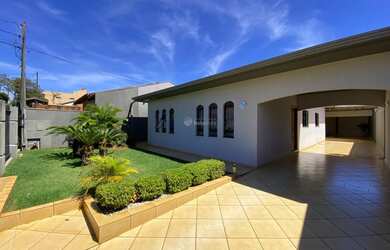 Imagem 2: CASA À VENDA NO JARDIM SAN RAPHAEL EM ARAPONGAS