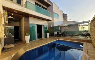 Imagem: A casa à venda possui 3 Dormitórios, 5 Banheiros, 2 Vagas