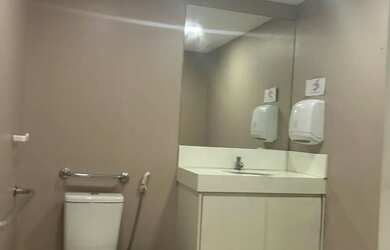 Imagem 2: Calçada, top, preço sob consulta