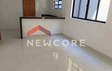 Imagem: A casa possui 3 Dormitórios, 3 Banheiros, 2 Vagas na garagem