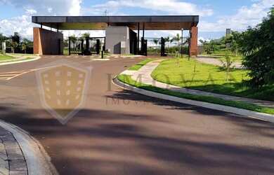 Imagem: O terreno possui 420m² de Área e está localizado em Cravinhos