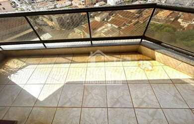 Imagem 13: Apartamento com 3 Quartos, 133m² no Centro