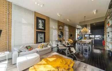 Imagem: O apartamento possui 2 Dormitórios, 3 Banheiros, 3 Vagas na