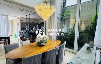 Imagem: A casa em condomínio possui 4 Dormitórios, 5 Banheiros, 4