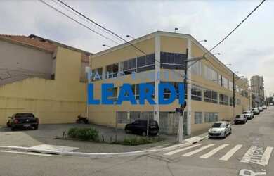 Imagem: O depósito possui 1.040m² de Área e está localizado em