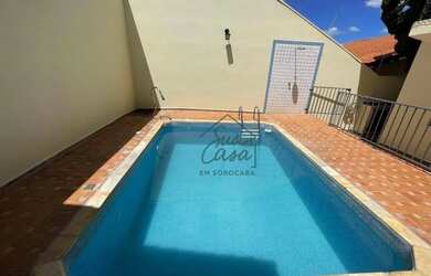 Imagem: A casa possui 4 Dormitórios, 4 Banheiros, 4 Vagas na garagem