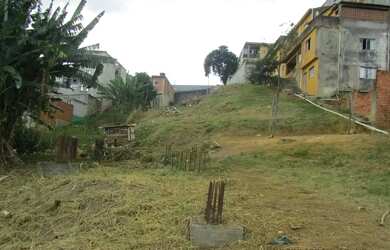 Imagem: O terreno possui 1.511m² de Área e está localizado em Vila