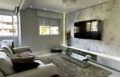 Imagem: O apartamento possui 3 Dormitórios, 2 Banheiros, 2 Vagas na