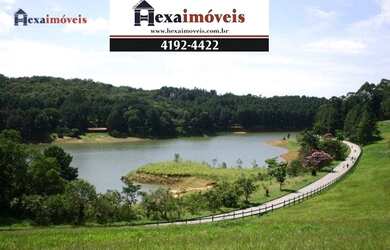 Imagem: O terreno possui 644m² de Área e está localizado em Quintas