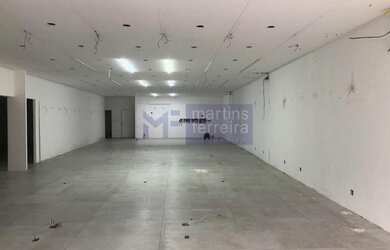 Imagem: O depósito possui 960m² de Área e está localizado em Freguesia