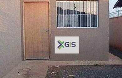 Imagem: A casa possui 1 Dormitório, 1 Banheiro, 1 Vaga na garagem