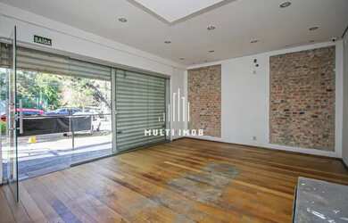 Imagem: A casa possui 2 Banheiros, 198m² de Área e está localizado