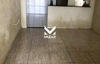 Imagem: A casa possui 3 Dormitórios, 1 Banheiro, 3 Vagas na garagem