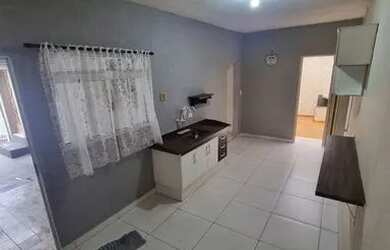 Imagem: A casa possui 2 Dormitórios, 1 Banheiro, 125m² de Área, Imóvel