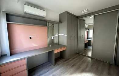 Imagem: O apartamento possui 3 Dormitórios, 2 Banheiros, 2 Vagas na