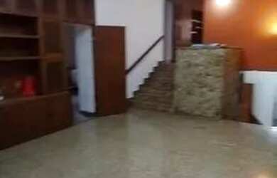 Imagem: A casa possui 3 Dormitórios, 5 Banheiros, 5 Vagas na garagem