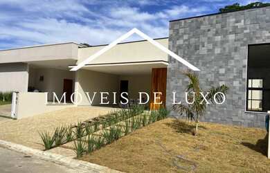 Imagem: A casa possui 3 Dormitórios, 4 Banheiros, 4 Vagas na garagem