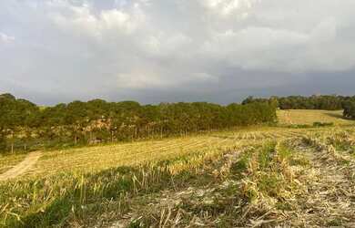 Imagem 2: Localização privilegiada Terreno em Atibaia, pronto para você