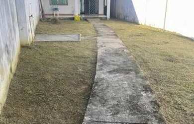 Imagem: A casa possui 2 Dormitórios, 2 Banheiros, 5 Vagas na garagem