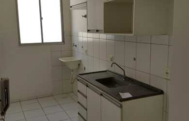 Imagem: O apartamento possui 2 Dormitórios, 1 Banheiro, 1 Vaga na garagem