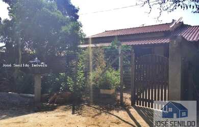 Imagem: A casa possui 2 Dormitórios, 1 Banheiro e 360m² de Área e