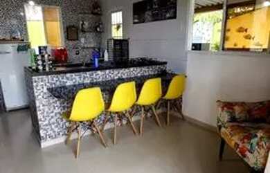 Imagem: A casa em condomínio possui 2 Dormitórios, 2 Banheiros, 1