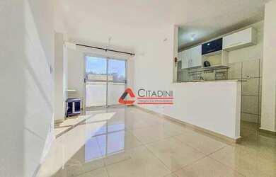 Imagem: O apartamento possui 2 Dormitórios, 1 Banheiro, 1 Vaga na garagem