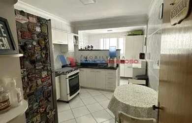 Imagem: O apartamento possui 2 Dormitórios, 2 Banheiros, 2 Vagas na