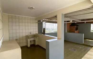 Imagem: A casa possui 2 Dormitórios, 4 Banheiros, 1 Vaga na garagem